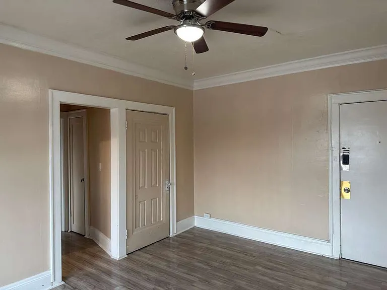 1374 West Blvd — Photo 41