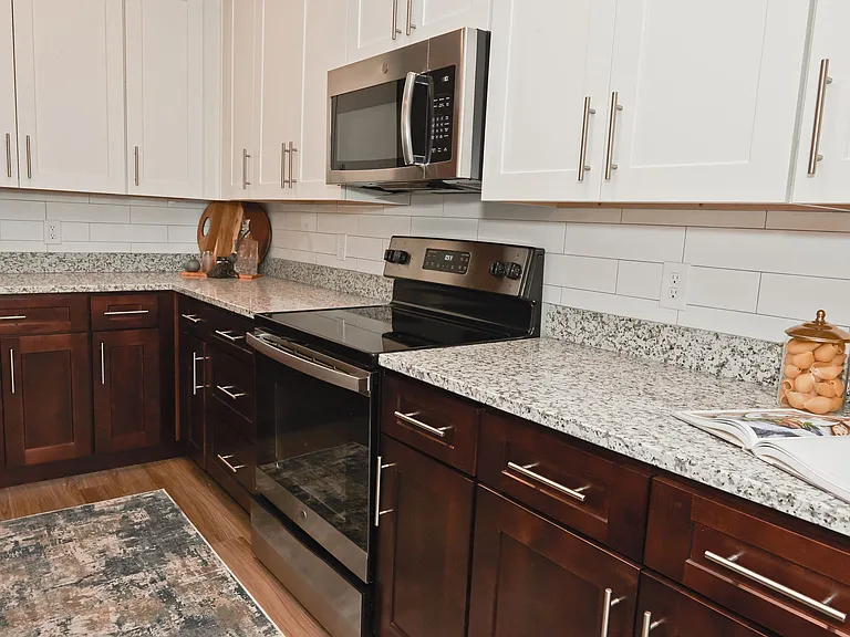 The Otis at Fort Ben Apartments — Photo 16
