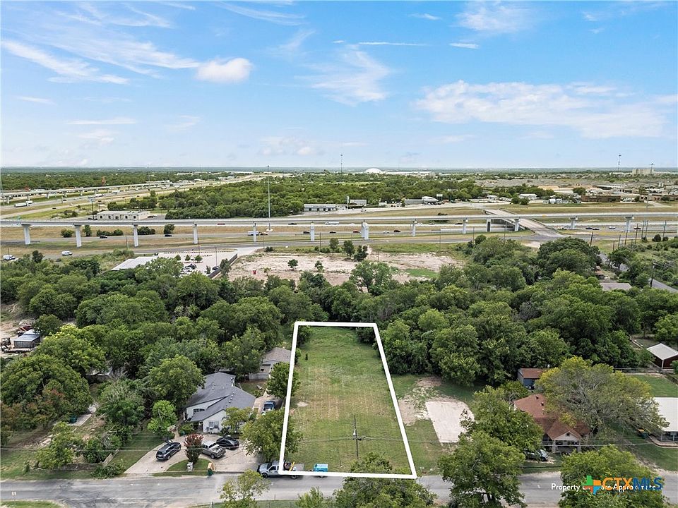 1st image of 395 W Avenue J