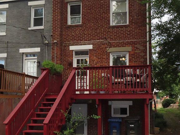 2nd image of 1608 Princess St