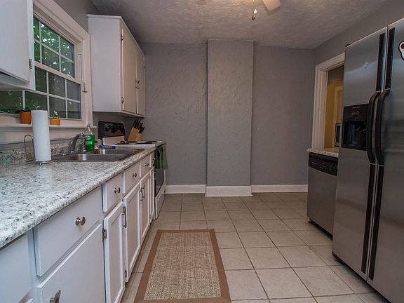 4th image of 311 Richmond Ave