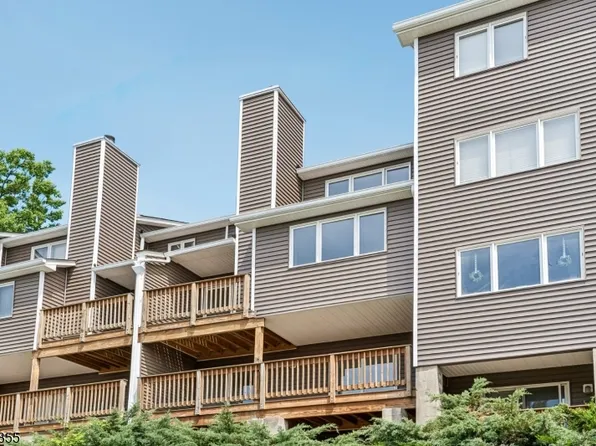 304 Heights Dr, Haledon Boro, NJ 07508