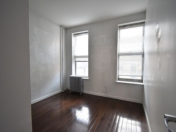 5th image of 54 Elizabeth St #6-22