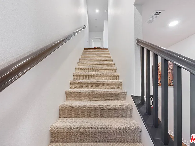 749 Daniel Freeman Cir — Photo 23