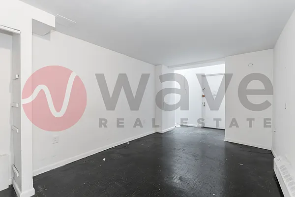 Rented by Wave Real Estate Group | media 22