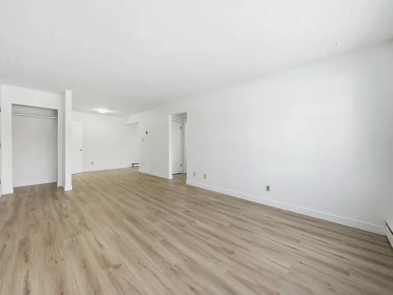 3838 Retallack St #6 — Photo 7