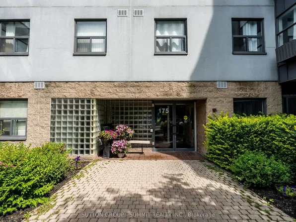 175 Hunter St E #514, Hamilton, ON L8N 4E7
