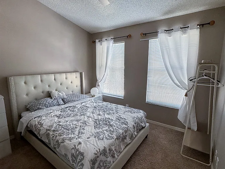 Guest bedroom