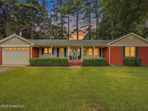 101 Beech Ct, Senatobia, MS 38668