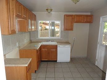 4th image of 2928 N 2nd St