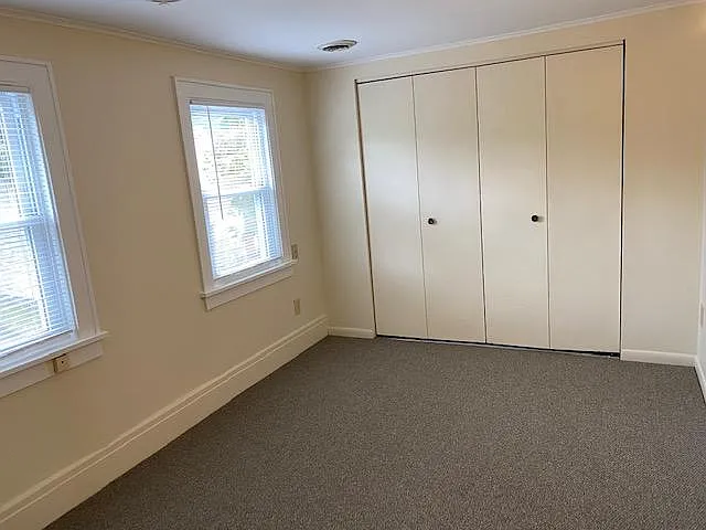 229 Pawling Ave — Photo 7