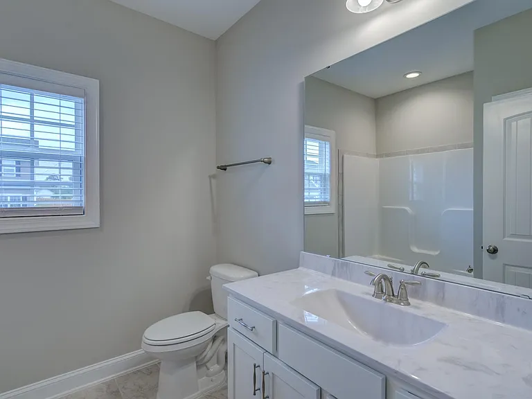 60 Kingsly Dr — Photo 31