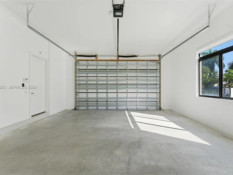 10005 SW 66th St — Photo 22