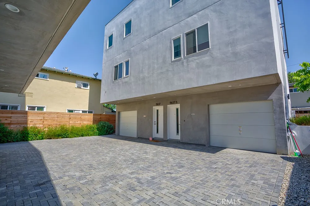 4 bed, 1565 sqft, $3,700 — Photo 3