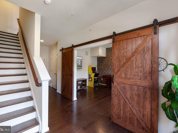 13717 Petrel St, Clarksburg, MD 20871
