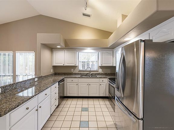 3rd image of 1128 SW 82nd Ter