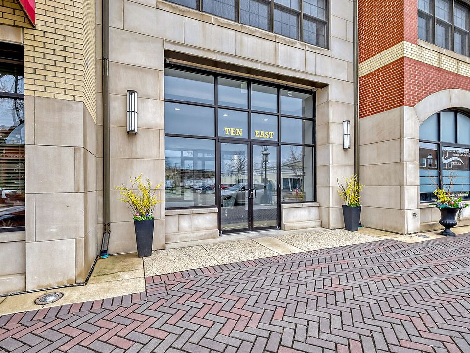 1st image of 10 E Burlington St Unit 3B