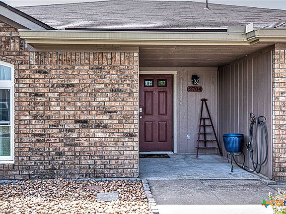 5th image of 2704 Poage Cir