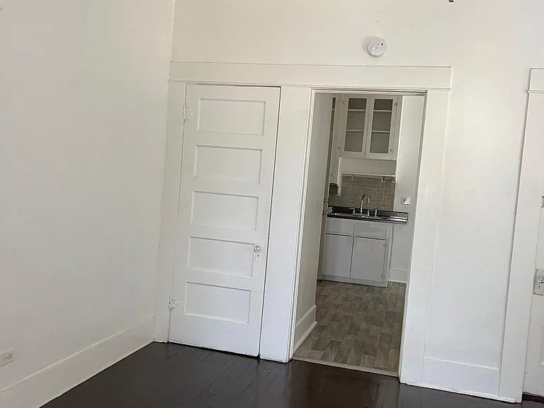 310 Roosevelt Ave #3 — Photo 7