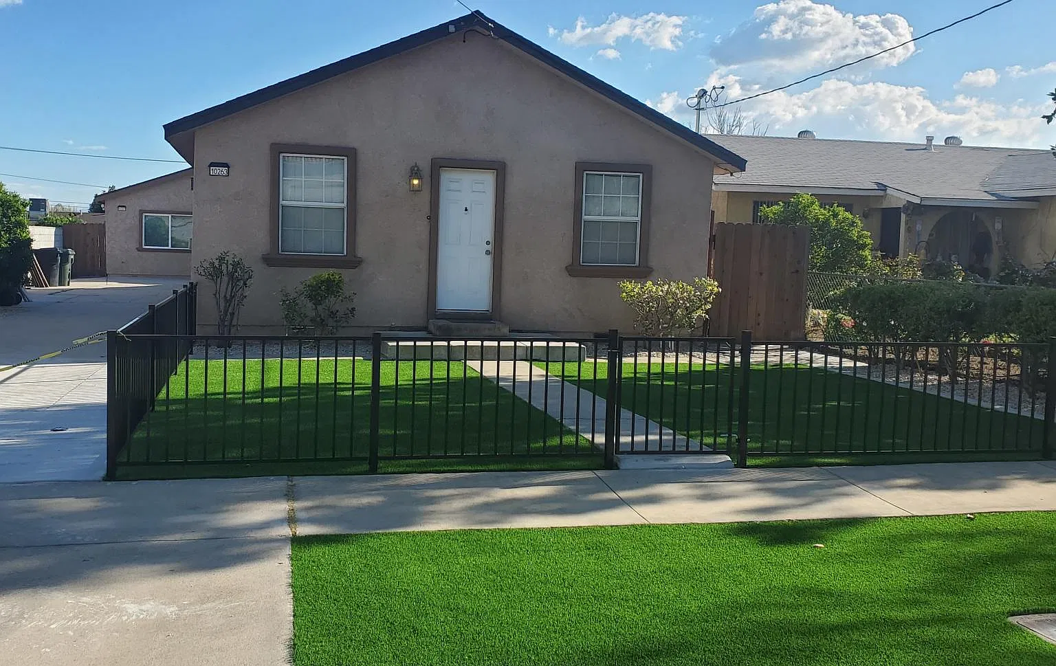 3 bed, 1384 sqft, $2,900 — Photo 1