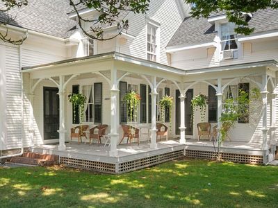 1054 State Rd, West Tisbury, MA, 02575