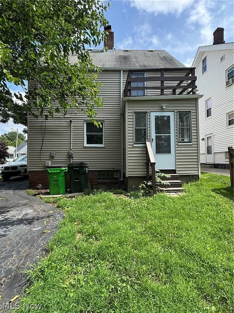 3 bed, 1.5 bath, $1,750 — Photo 3