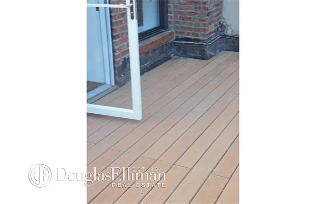 Rented by Douglas Elliman | media 31