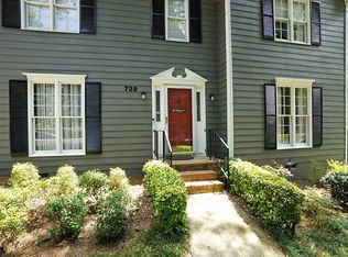 729 Creek Trl NW, Kennesaw, GA 30144