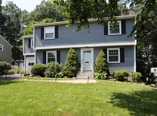 24 Longview Rd, Framingham, MA 01701