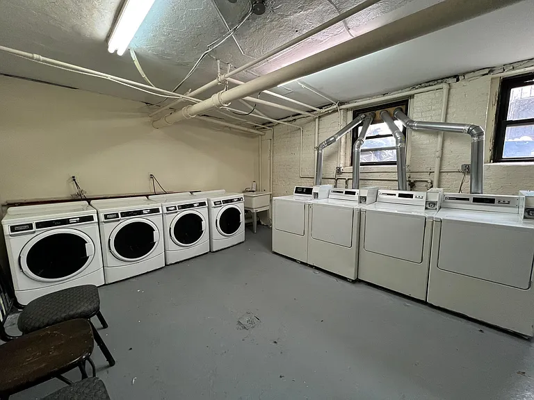 323 Fairmount Ave #41E — Photo 10