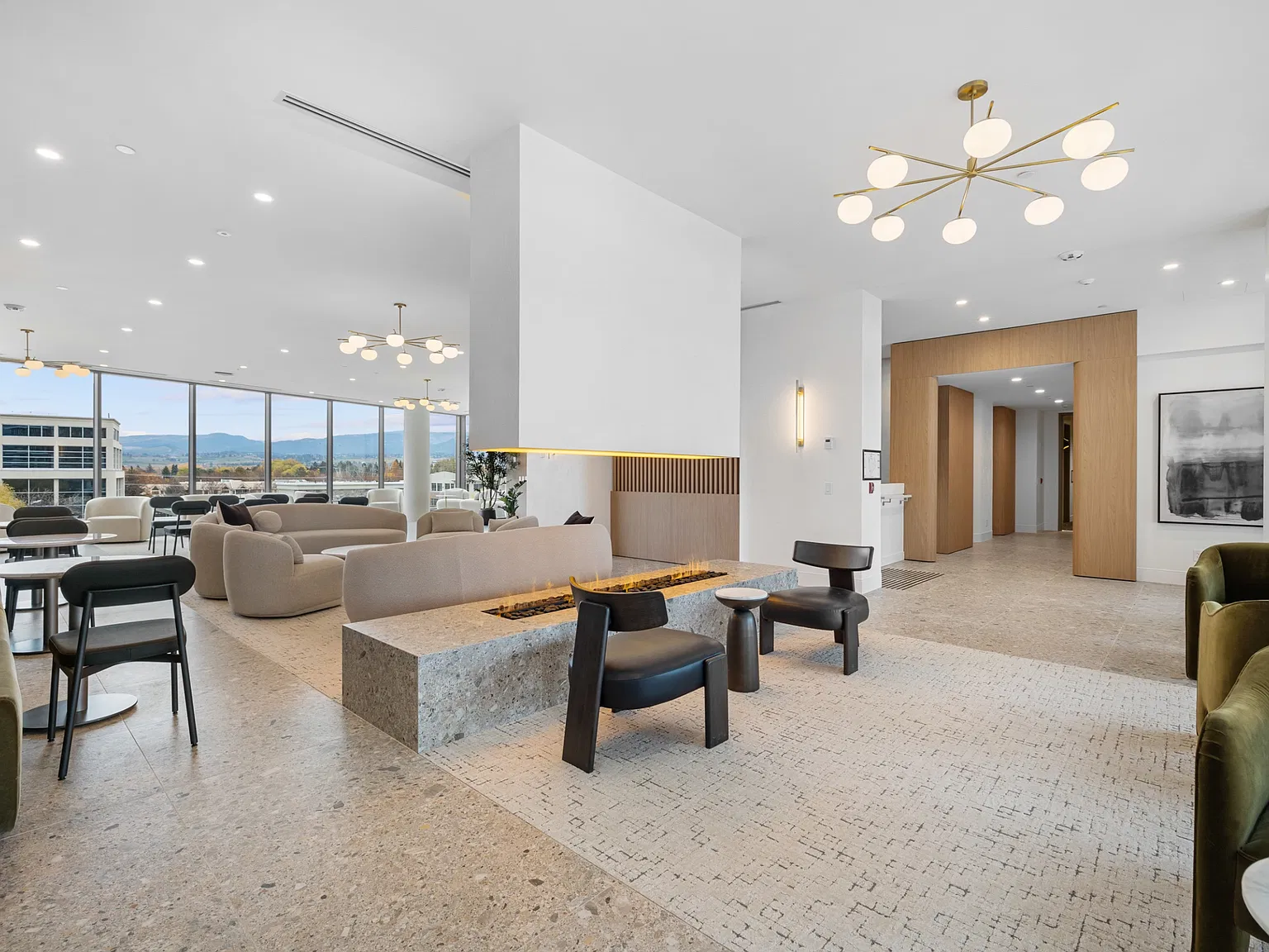 1 bed, 935 sqft, $2,600 — Photo 4