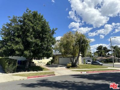 16739 Archwood St, Van Nuys, CA, 91406
