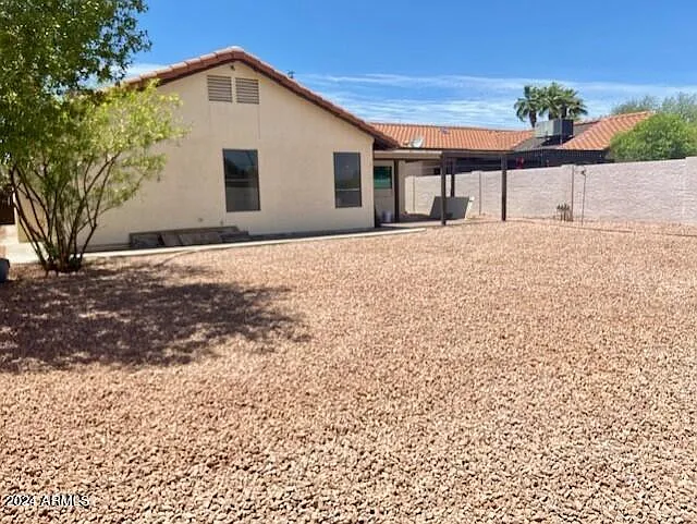 1543 N La Rosa Dr — Photo 15
