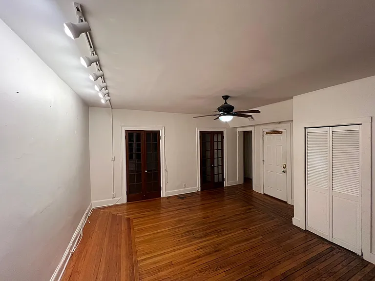 9 Washington Pl #3 — Photo 9
