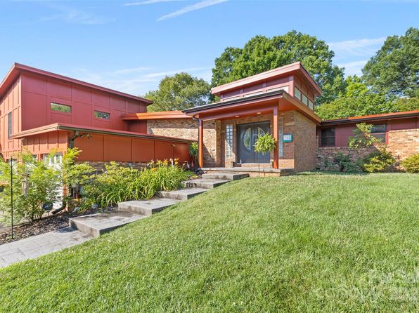 640 Davie Ave, Statesville, NC 28677