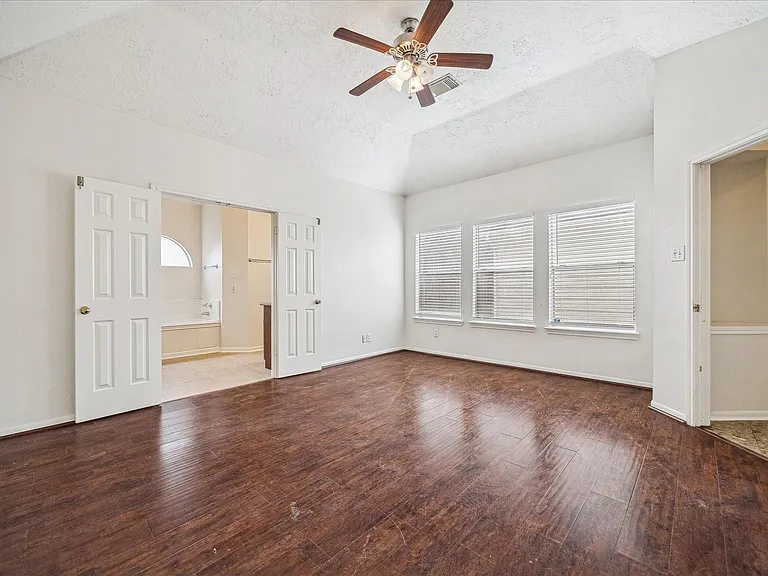 119 Lissa Ln — Photo 25