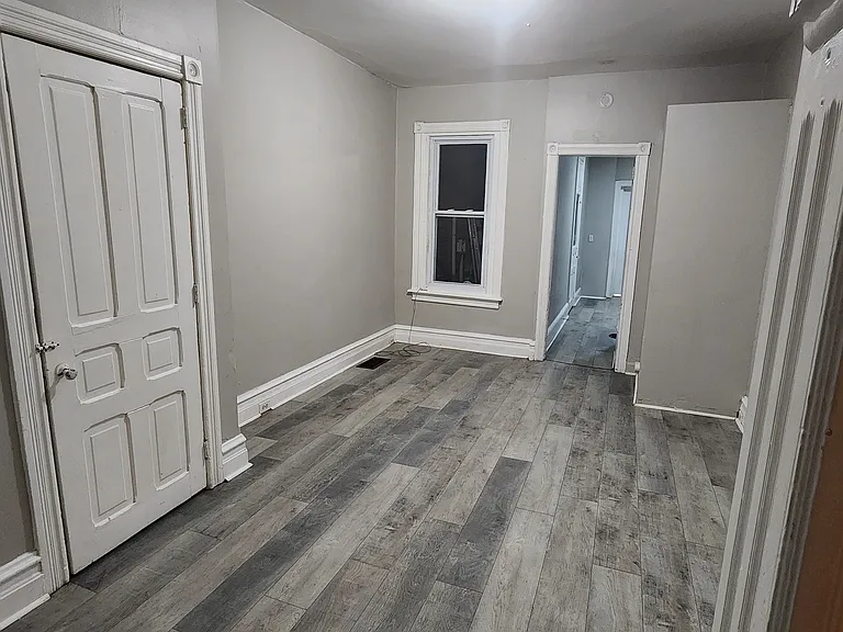518 King St — Photo 18