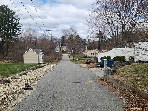5th image of 7 Dickson Ave