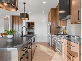 436 Riverview Ridge Pl, Combined Locks, WI 54113