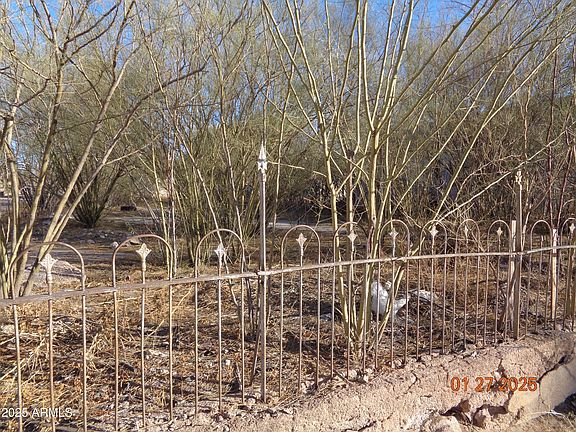 3rd image of 626 E 7TH Street #9