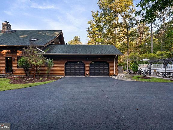 4th image of 4791 Wintergreen Ct
