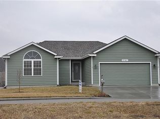 2141 Huntington Rd, Salina, KS 67401