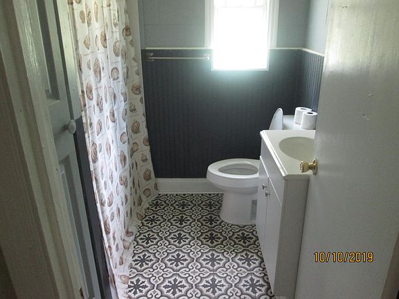 5th image of 137 Glover Dr