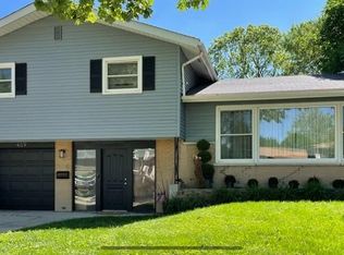 409 N 5th Ave, Des Plaines, IL 60016