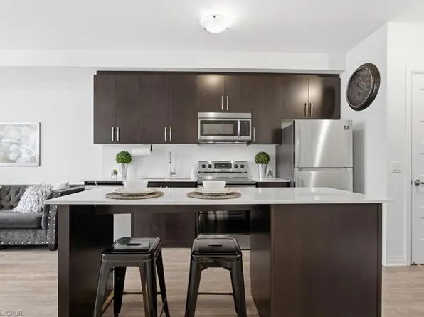 1105 Leger Way #106, Milton, ON L9E 1K7