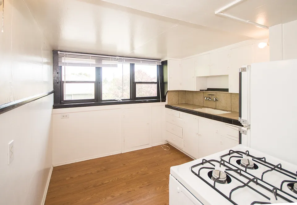 457 SW Washington Ave #7