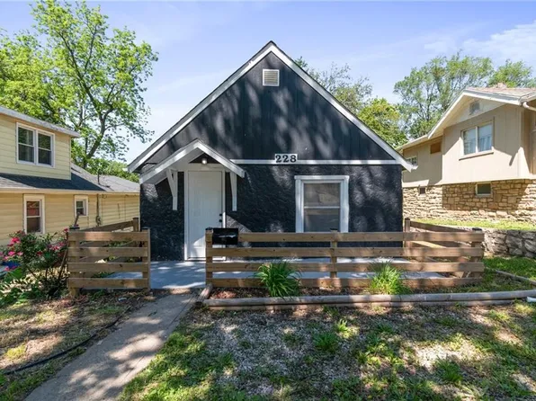 228 N 26th St, Kansas City, KS 66102