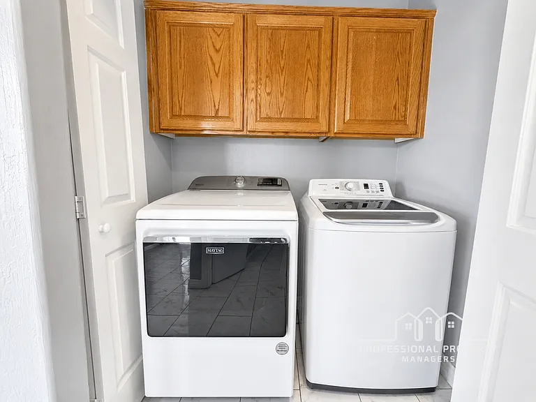 3557 W 27th Pl — Photo 13