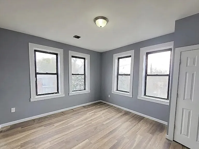 125 Osborne Ter #15-77 — Photo 5