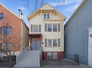 3037 N Southport Ave #2R, Chicago, IL 60657